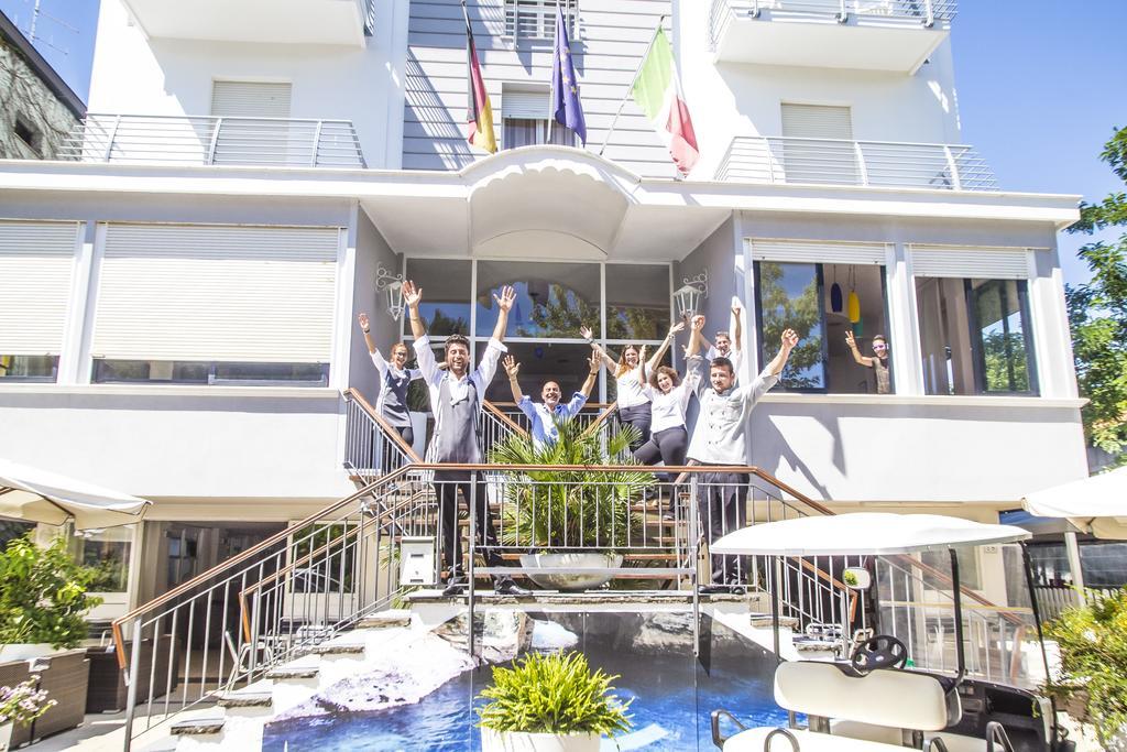 Hotel New Castle Cesenatico Kültér fotó