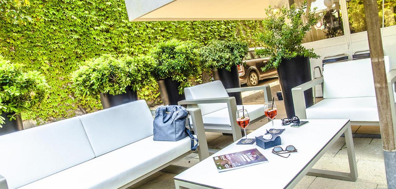 Hotel New Castle Cesenatico Kültér fotó