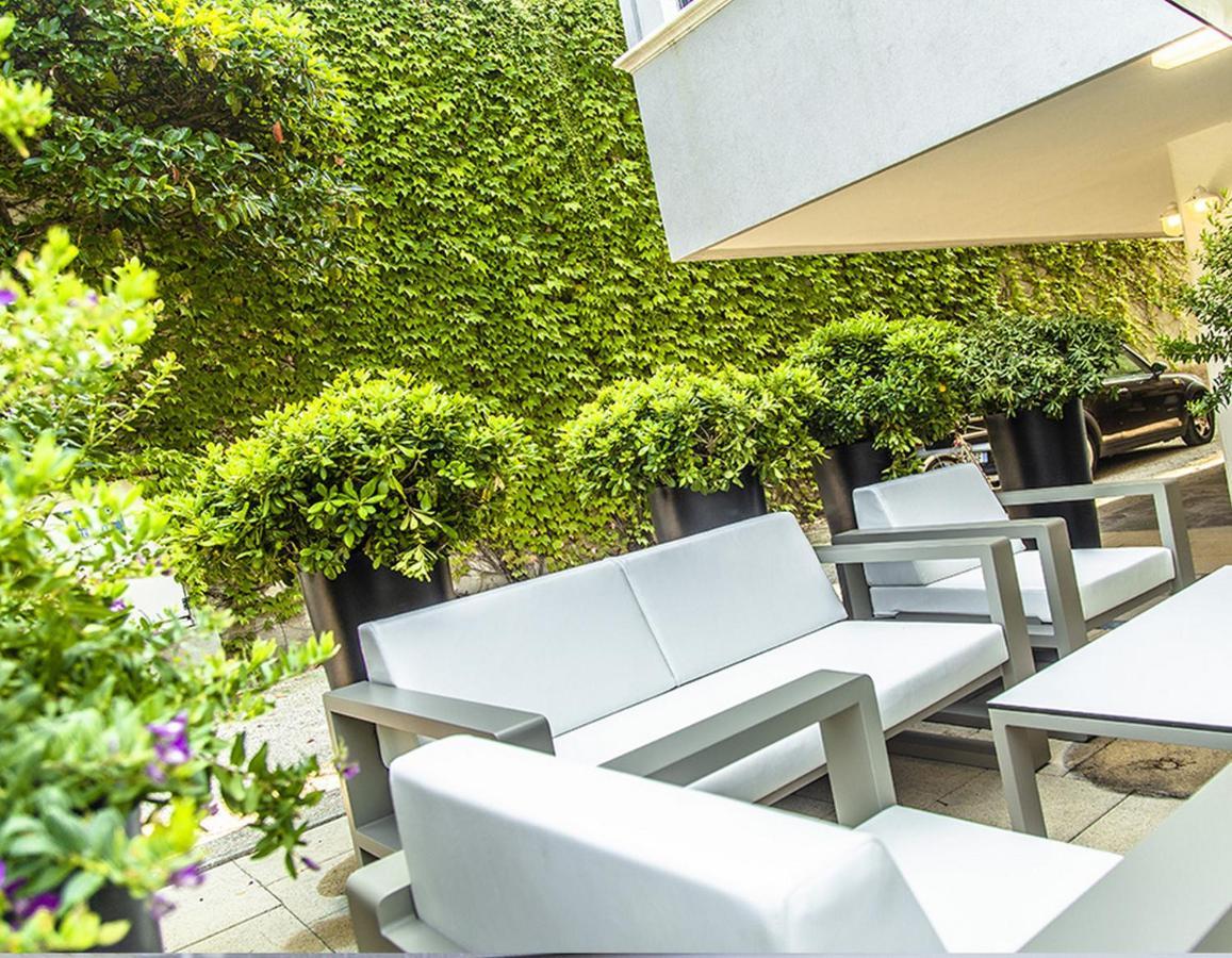 Hotel New Castle Cesenatico Kültér fotó