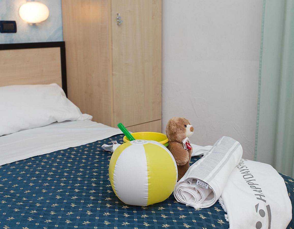 Hotel New Castle Cesenatico Kültér fotó